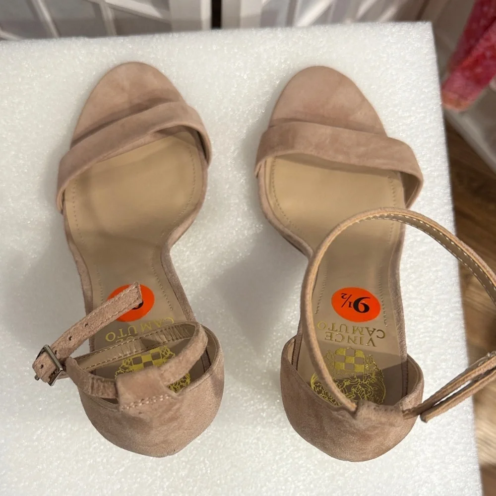 cameo chic beige